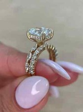 3.50 Ct Radiant Shape E/VS1 Lab Grown Diamond Engagement Ring With Matching