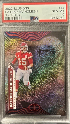 Patrick Mahomes *2022 Illusions White Sparkle Dots SSP Case Hit* KC Chiefs PSA10