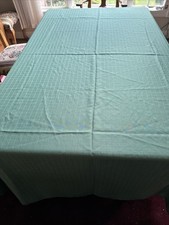 Gorgeous Emerald Green Tablecloth Polyester Blend 102  X 60  EUC