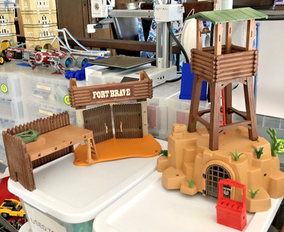 Fort Brave Playmobil Set 5245 as Pictured