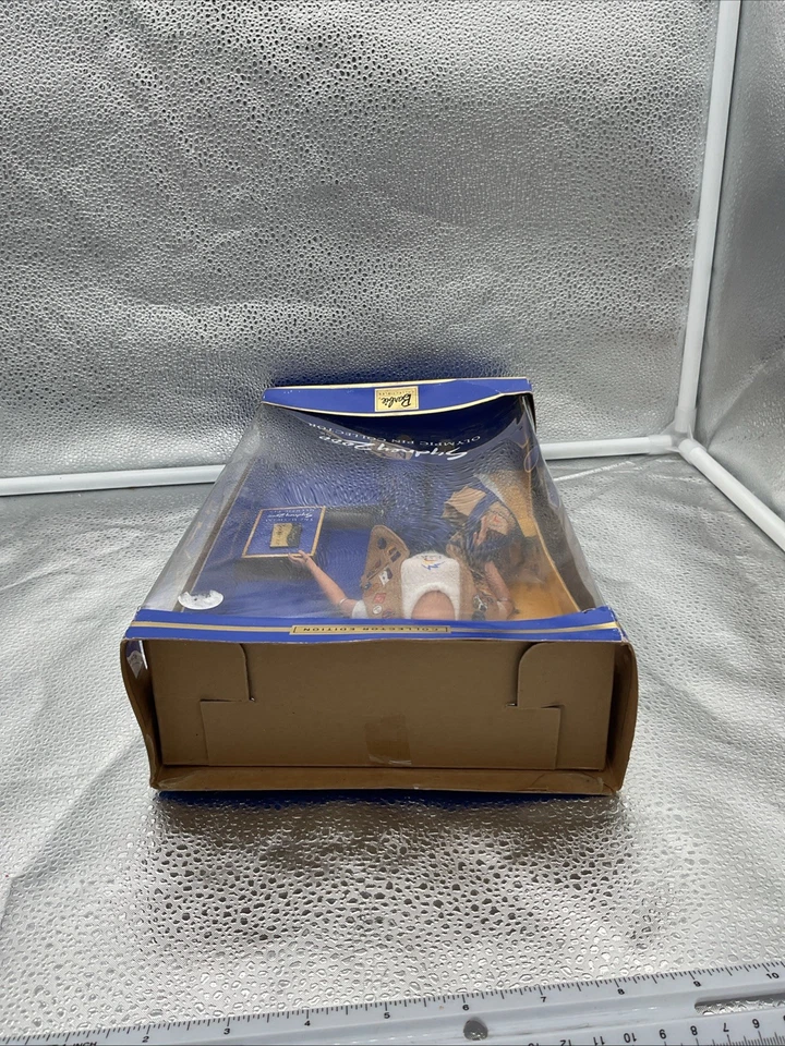 Sydney Olympic Pin Collector 2000 Barbie Doll NRFB BOX DMG - Image 3 of 4