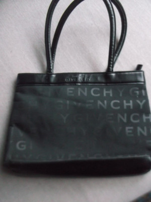 Damentasche Givenchy Parfums