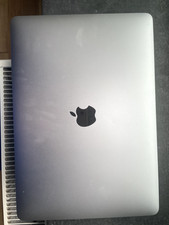 Apple MacBook Air 13 Zoll (256GB SSD, M1, 8GB) Laptop Grau