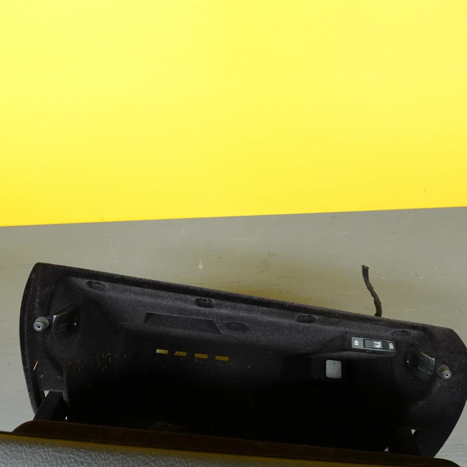 BMW 435i F32 F33 F36 F32/33 2014-2018 guantera delantera conjunto compartimento negro Foto 3 de 4