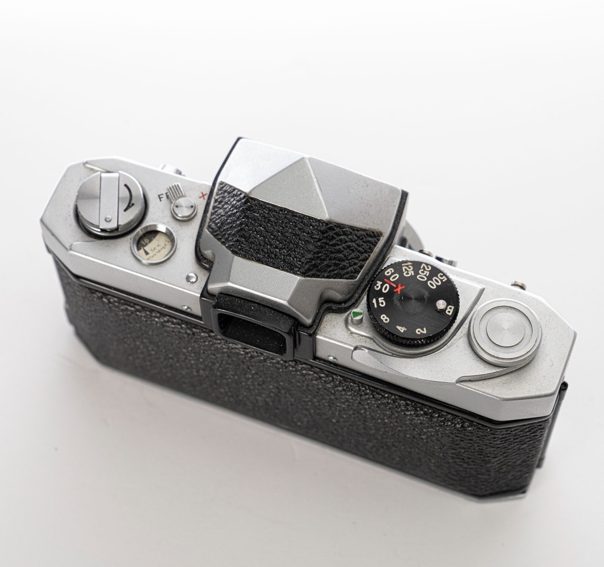 PETRI FLEX V Camera + 55MM f/2 Lens and CDS Meter Near MINT