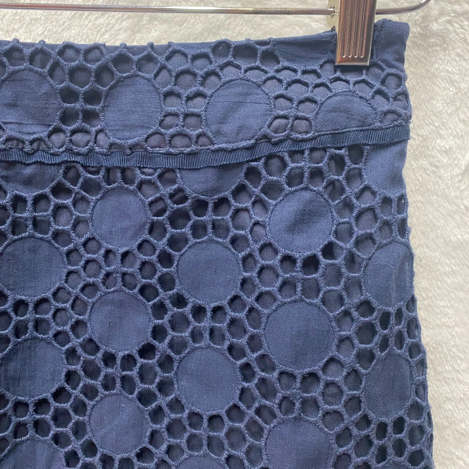 Vineyard Vines Margo Mini Skirt Women's 2 Navy Ellie Eyelet Cotton Lined Coastal - Image 2 of 4