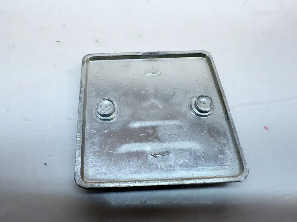 Emblema especial TePee Squarebody fabricante de equipamento original 1973 - 1980 Camper 335432 E7-99 - Imagem 4 de 4