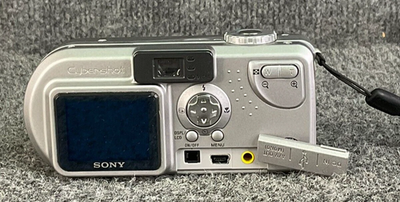 Vintage Sony Cyber-Shot DSC-P9 4.0MP Ultra-Compact Digital Camera