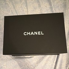 CHANEL Black Quilted Shoulder Bag Chain Strap...