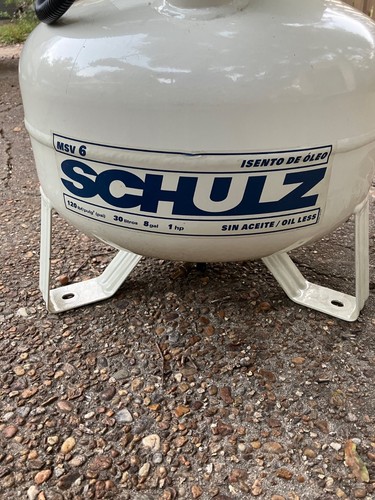 Schultz MSV-6 Compressor 8 gal. 1 HP 125 psi for dental and medical offices.  - Picture 4 of 4