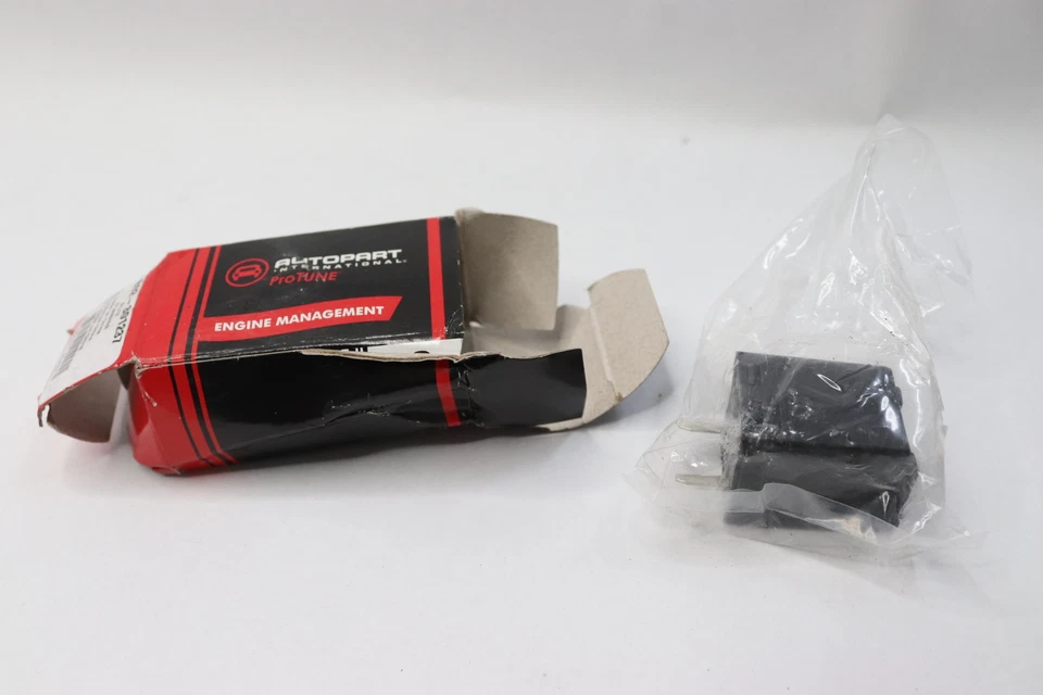 Autopart International Hazard Warning Flasher 1802-301237 - Image 3 of 3