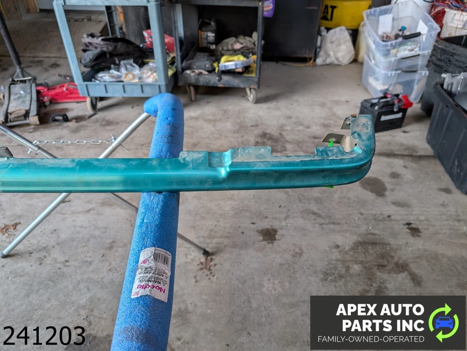 OEM 1989-1992 Ford Ranger 3.0L  Lower Grille Trim Strip Bumper Grille Blue Foto 4 de 4