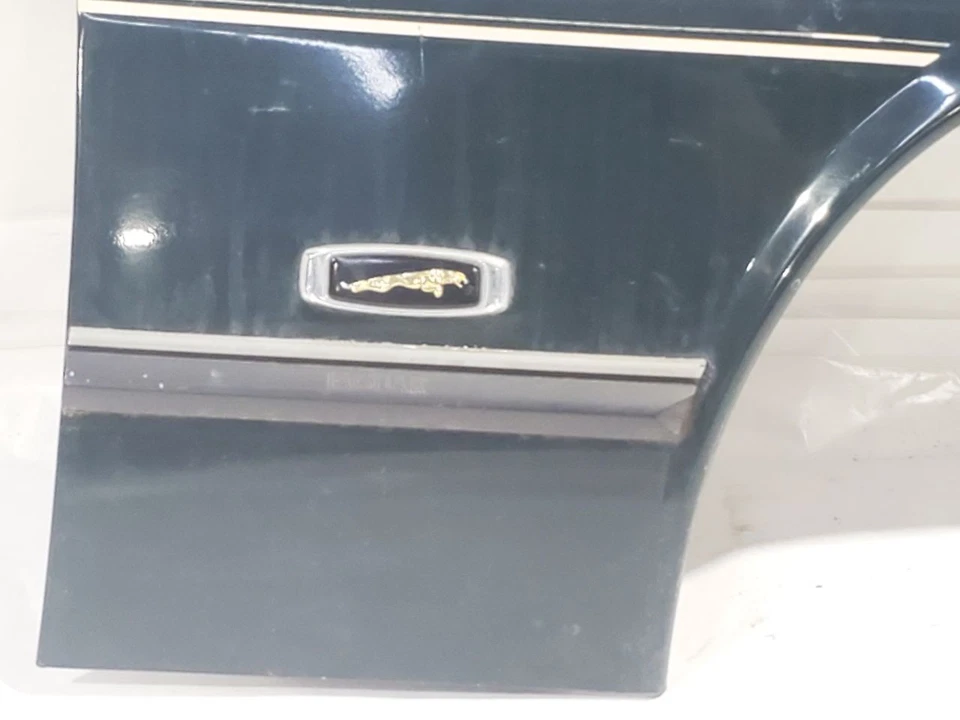 Guardabarros delantero derecho usado se adapta a: Jaguar Xjs 1994 delantero derecho grado B Foto 3 de 4