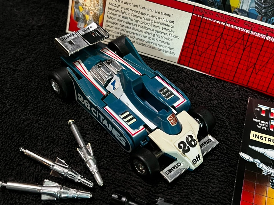 G1 1984 MIRAGE • 100% COMPLETE • PRE RUB • TECH SPEC • VINTAGE G1 TRANSFORMERS - Image 2 of 4