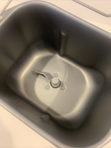 Sunbeam Oster Bread Maker 5834 Pan And Paddle Replacement Very Good Condition - Picture 7 of 8
