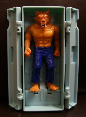 Creature Crypts Wolvadian figure from Taco Bell