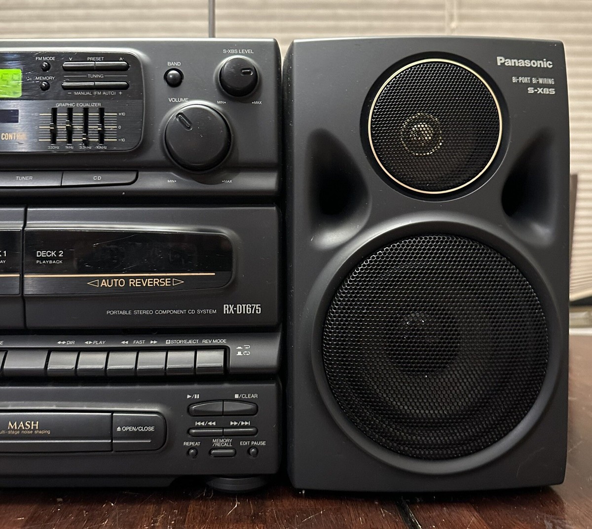Panasonic RX-DT675 AM/FM/CASSETTE/CD Stereo Boombox - Please Read