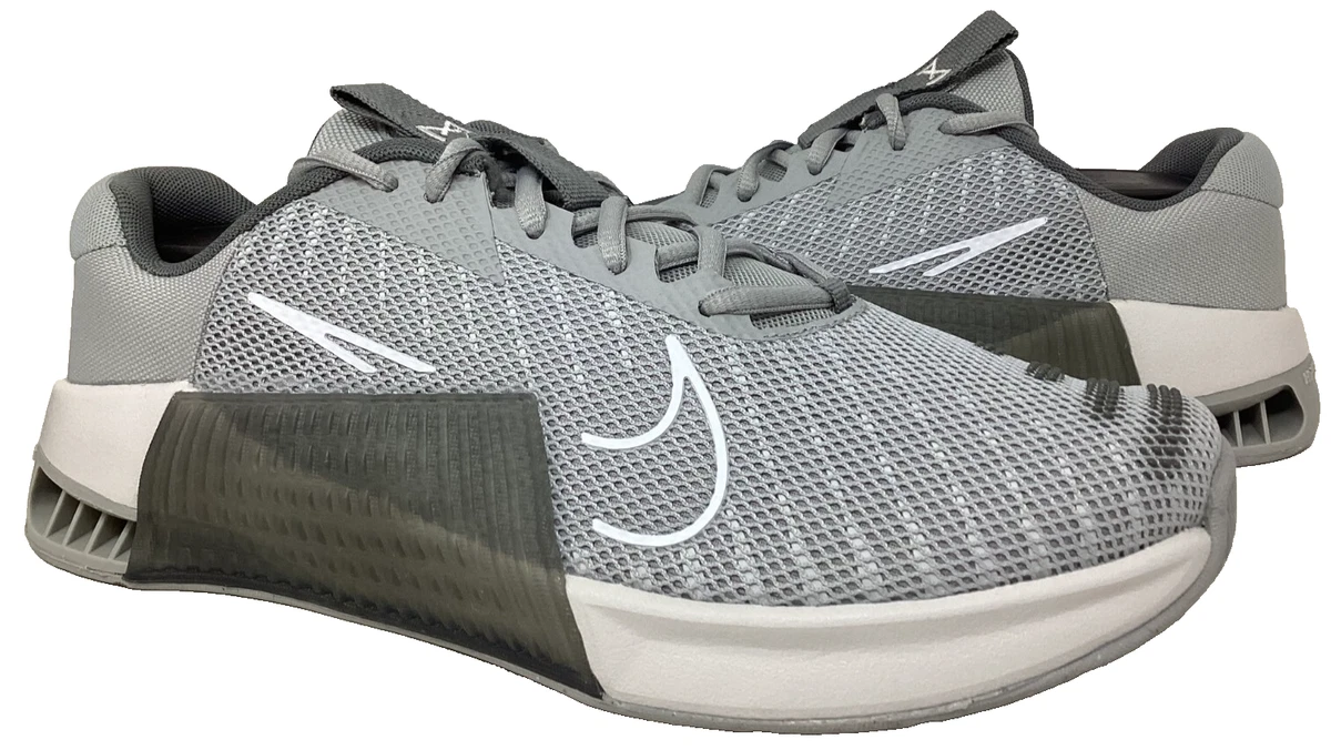 Nike Metcon 9 Light Smoke Grey for Sale | Authenticity  display picture 1