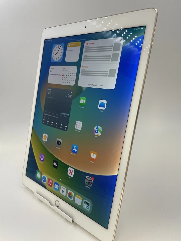 Apple iPad Pro 1st Gen 12.9" 2015 A1584 32GB Wi-Fi Gold IOS Tablet - Image 4 of 4