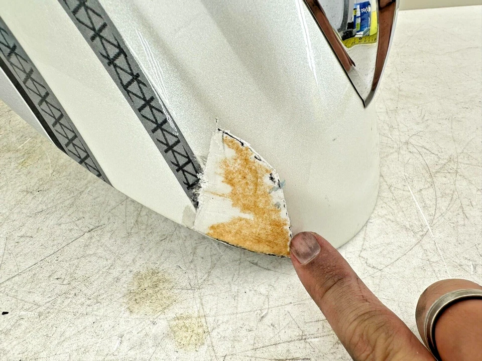 Guardabarros delantero Victory Kingpin 2005 OEM Foto 3 de 4