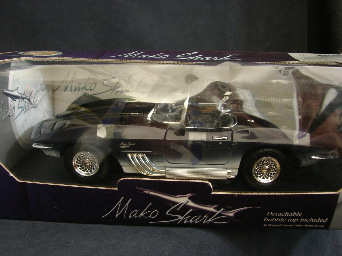 Corvetteマコシャークミニカー 1/18 スケール 1961 Chevrolet Corvette Mako Shark Dark Blue 1/18 Diecast