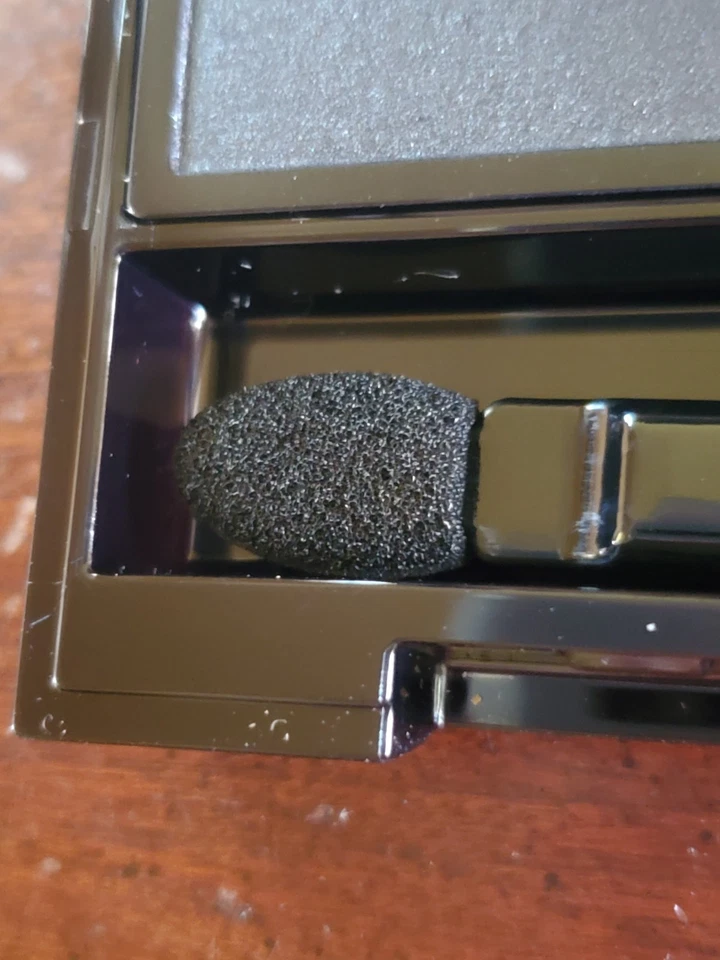 RARE Shiseido NEW BK915 Luminizing Satin Eye Color/Shadow Midnight Sparkle Black - Image 3 of 4