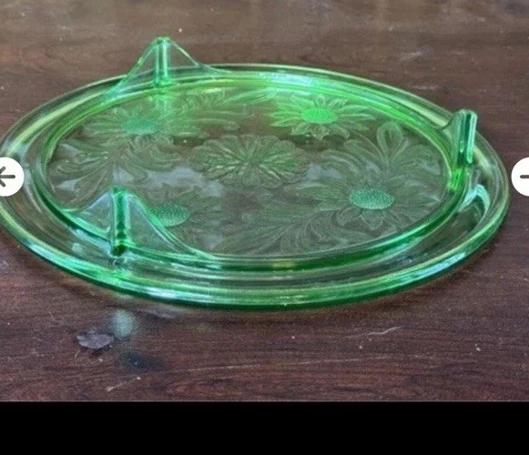 Vintage Jeanette Green Uranium Glass 3-Footed Cake Plate