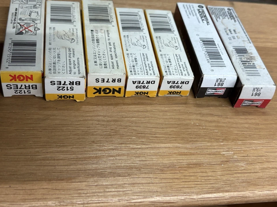 Lot Of 7 New In Box Spark Plugs Varying Sizes Made In Japan - Image 4 of 4