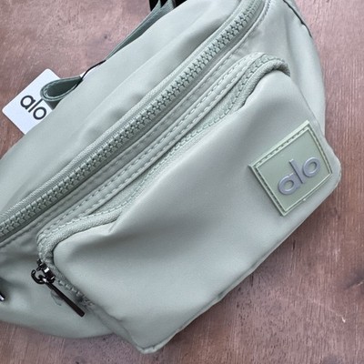 ALO YOGA 2025 Explorer Fanny Bag Sage Green Color NWT | eBay