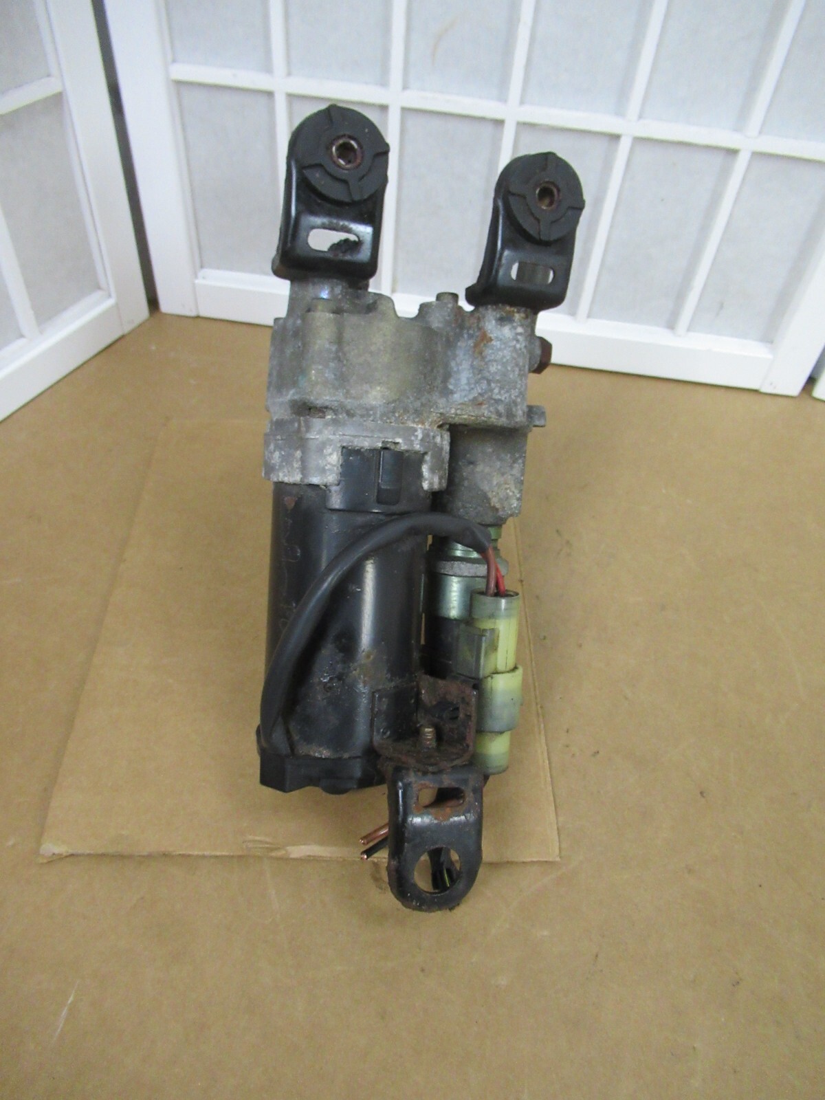 9502 Range Rover 4430010020 P38 ABS Brake Pump Accumulator WABCO HSE