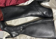 nine west Nw Quincy boots 7M. Brand New