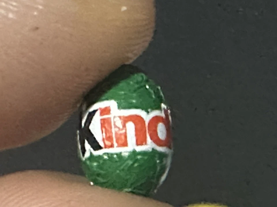 mini kinder sorpresa fatti a mano scatolino +4 uovo miniatura scala 1/6 circa - Immagine 4 di 4