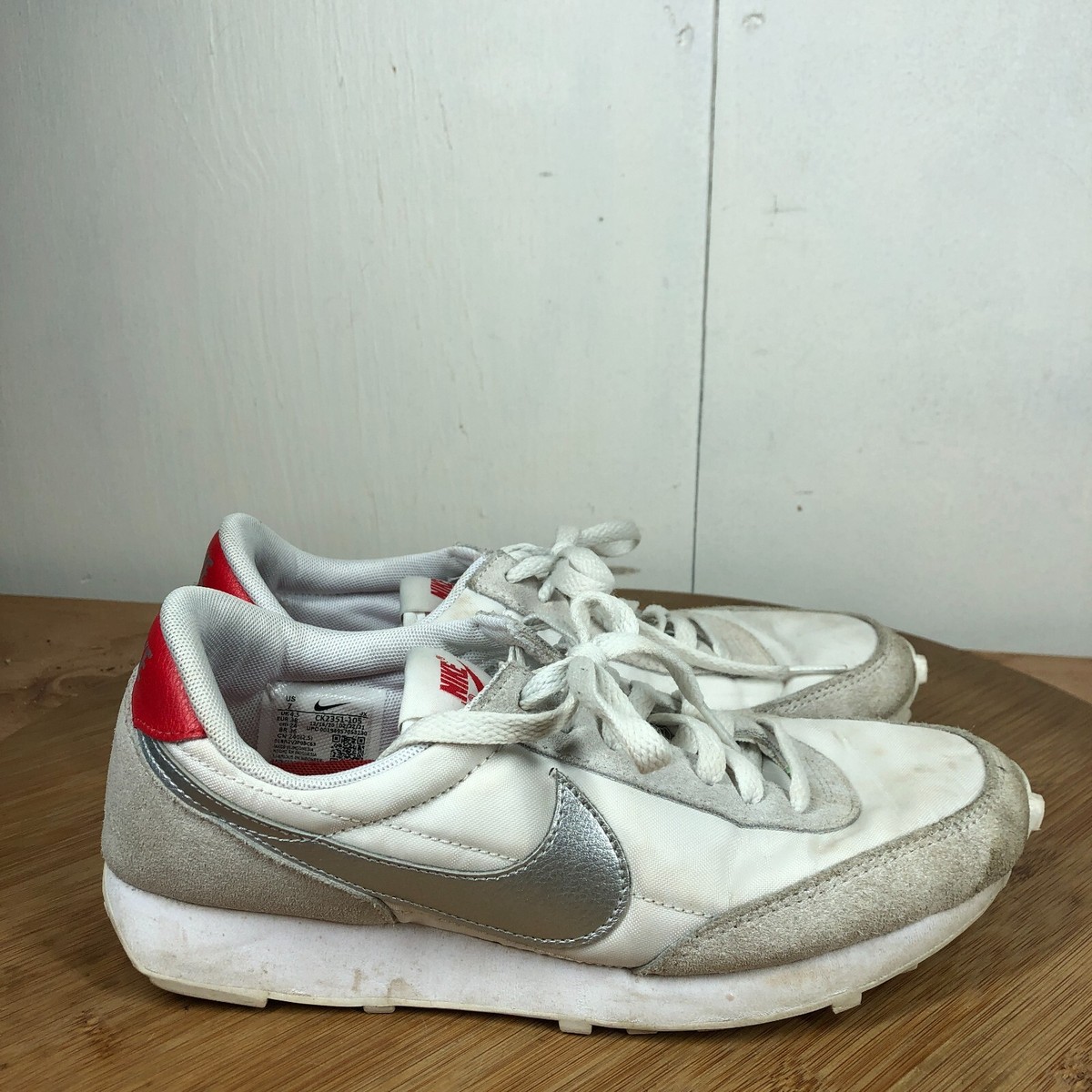 公式正規品!★DAYBREAK SILVER AND WHITE Size 7 - Nike Daybreak Summit White Metallic Silver W for