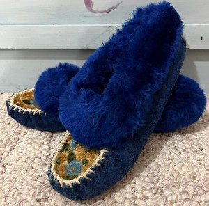 Vintage 1960s Suede Royal Blue Size 8 Fleece Lined SLIPPERS Moccasins