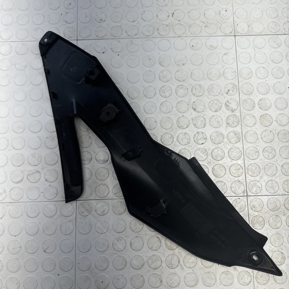 Yamaha Side 6 Cover bra-f171x-00 Used - Image 4 of 4