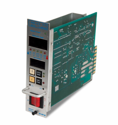 USED D-M-E SMART SERIES DSS-15-G TEMPERATURE CONTROL MODULE 15 AMPS 240VAC