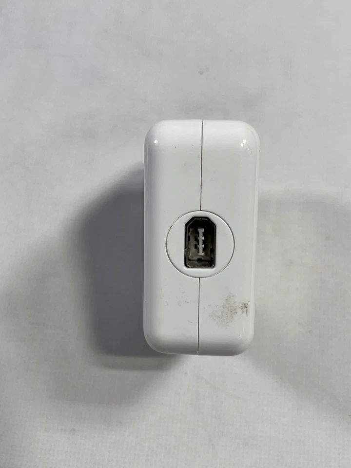 Apple USB Power Adapter EUC - Image 3 of 4