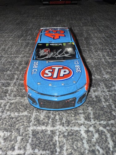 2018 Darrell Bubba Wallace Darlington Raced Version DualAuto Richard Petty ELITE - Picture 3 of 9