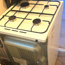 Indesit AEG 30006VL-WN White Freestanding Natural Gas Cooker 4 Burner Hob