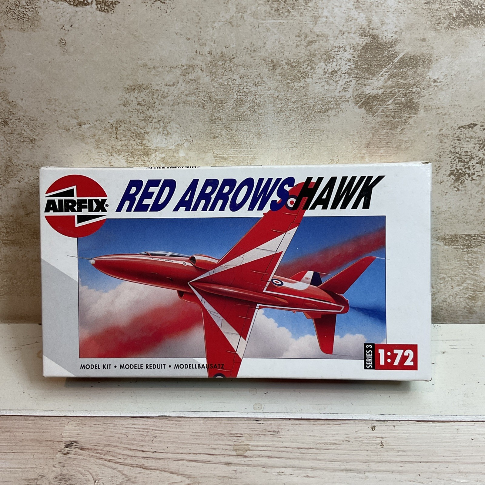 Airfix RED ARROWS HAWK # 03026, Series 3, 1:72 Scale Kit