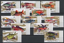 [G90.120] Guinea : Fishes - Good Set Very Fine MNH Stamps