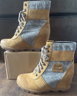 Sorel Lexie Wedge Boots for Ladies - Camel Brown - Size 10