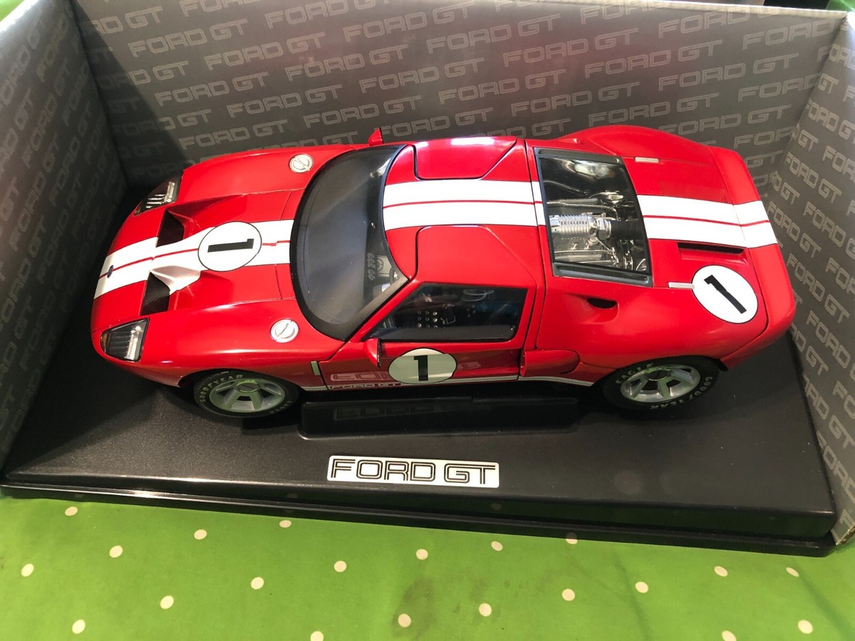 Ford GT40 Concept car diecast red #1 1/18 scale By Beanstalk