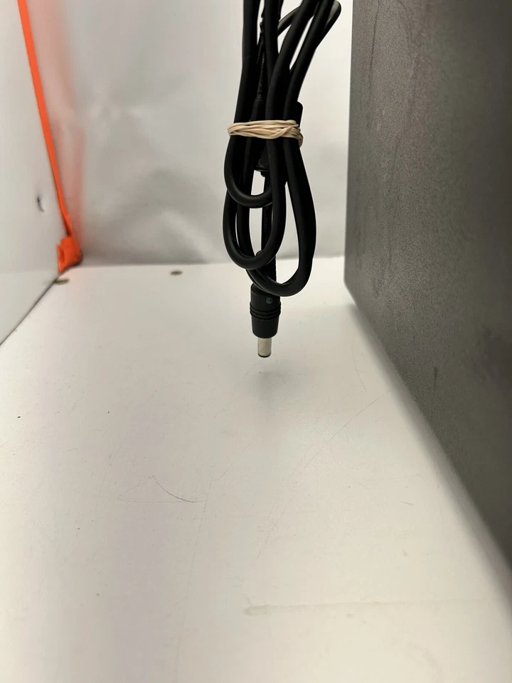 DROBO DRDR3-A 4-bay (5TB) External Storage Array W/POWER SUPPLY - Image 4 of 4