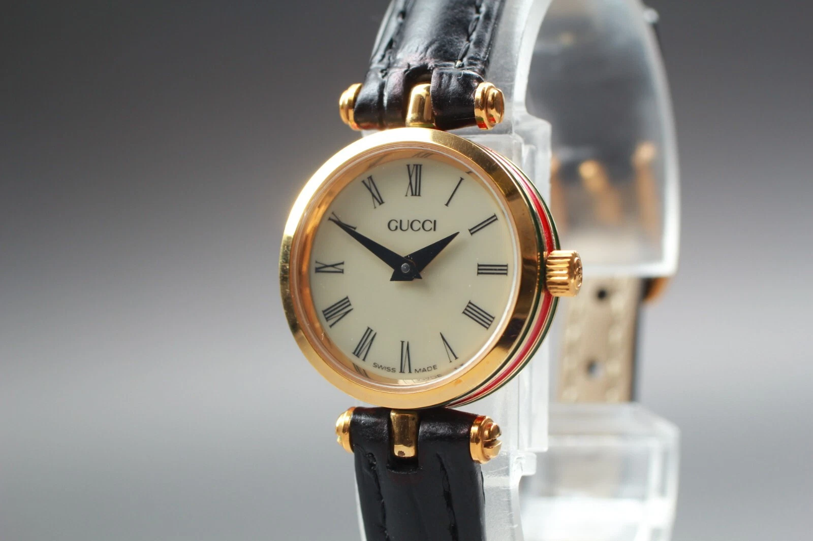 [PRESQUE COMME NEUF] Gucci 2000L Quartz Sherry Line cadran blanc romain femmes du Japon