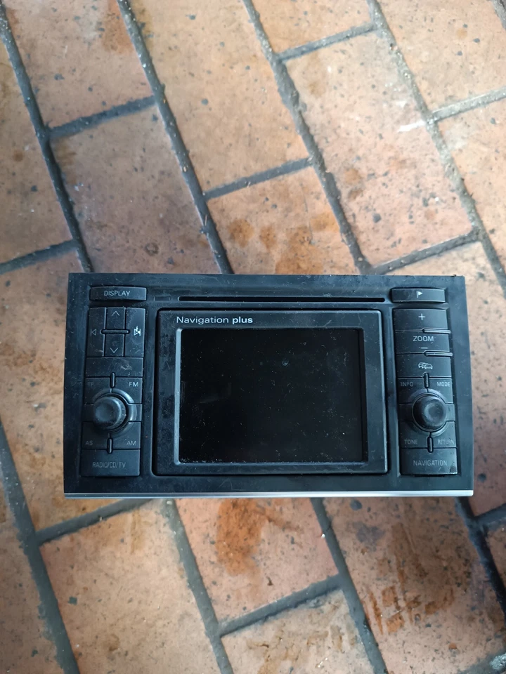 Original Audi A4 S4 8E B6 Navigation Plus Navi Rechner 8E0035192B - Bild 2 von 4