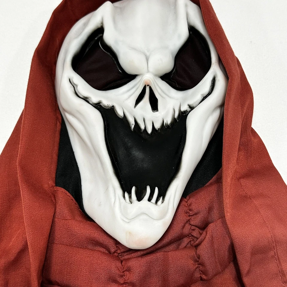 Scream Ghostface® Viper Mask - Dead by Daylight - Costume Accessory - Adult - Image 2 of 4