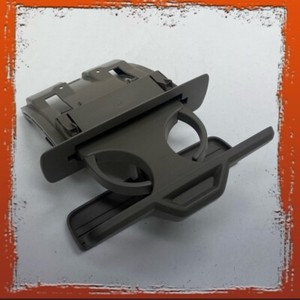 05 06 07 Jeep Cherokee Rear Retractable Cup Holder Medium Khaki Tan A22