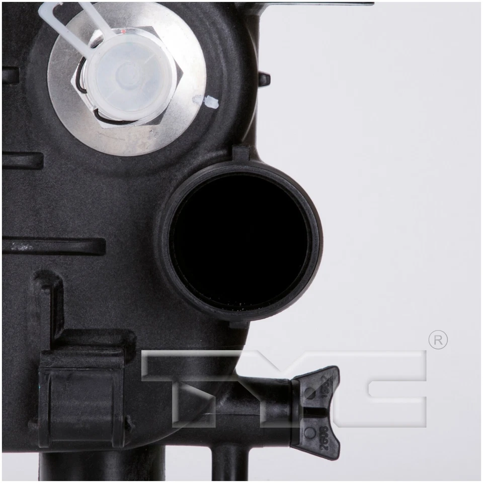 Radiador para GMC Yukon XL 2015-2020 TYC 844UH37 2016 2017 2018 2019 Foto 3 de 4