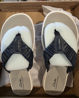 Clarks Cloudsteppers Thong Sandal Breeze Rae Size 8